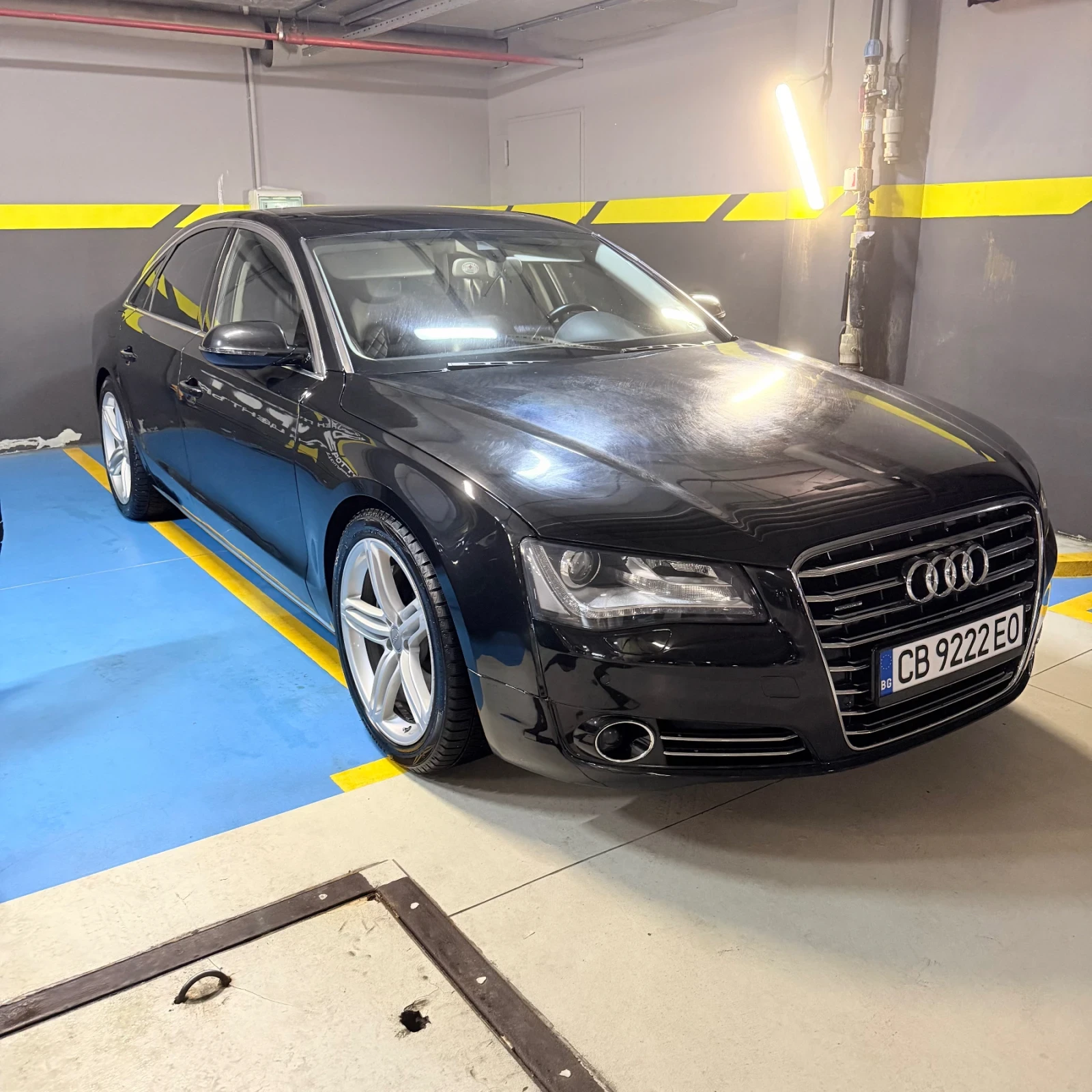 Audi A8, снимка 5 - Автомобили и джипове - 55454496