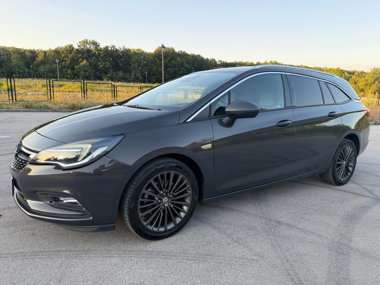 Opel Astra * 1.6CDTI* , снимка 7 - Автомобили и джипове - 55533954