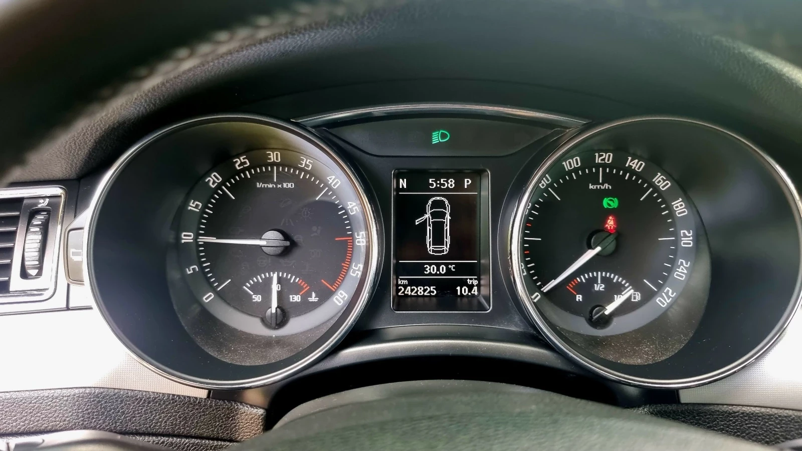 Skoda Superb 2.0 TDI 170k. DSG | Mobile.bg � ����������� 9