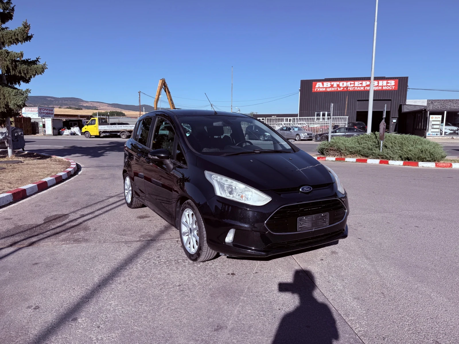 Ford B-Max 1.4I TITANIUM Газов инжекцион, снимка 3 - Автомобили и джипове - 55982982