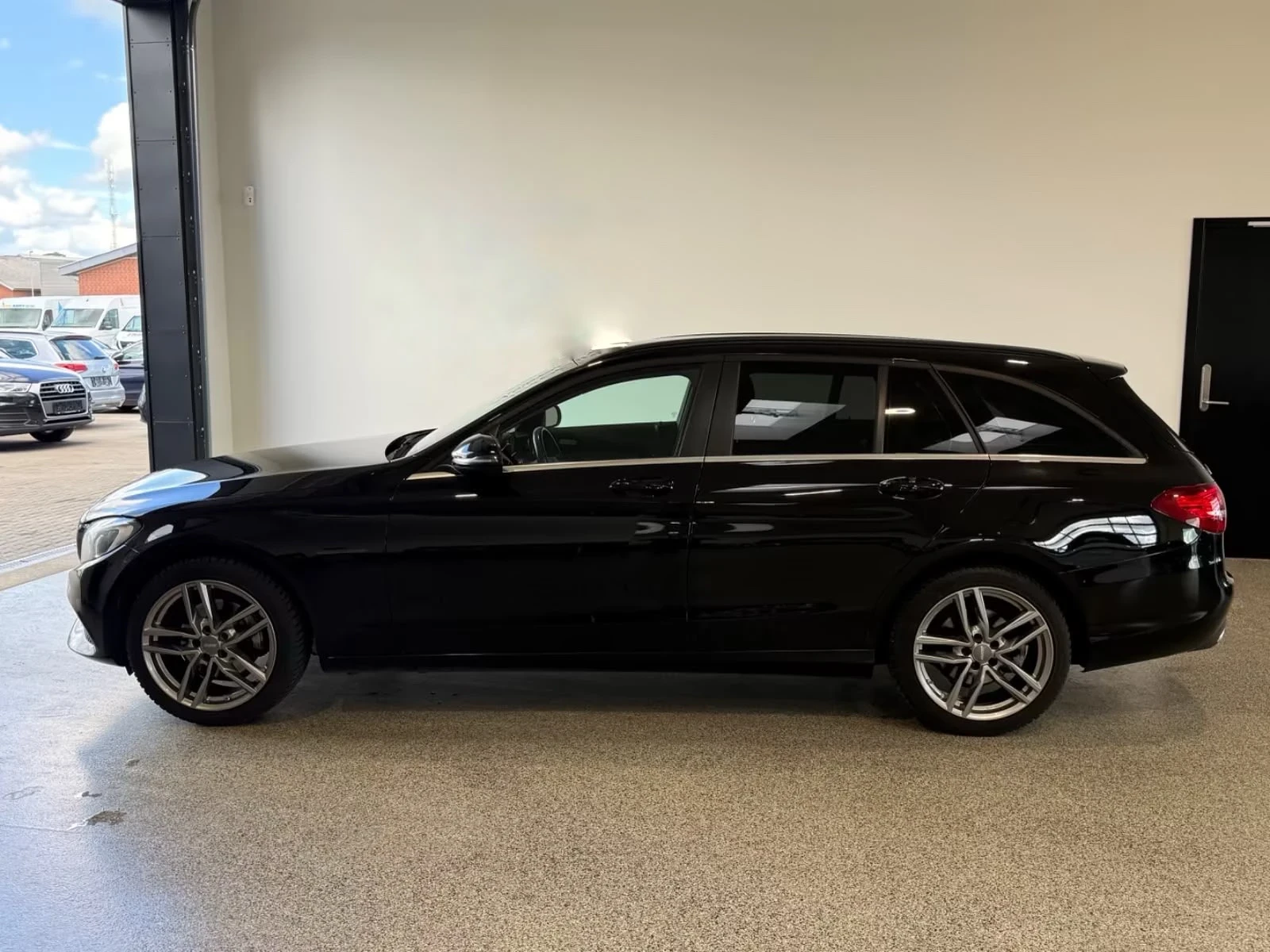 Mercedes-Benz C 220 | Mobile.bg � ����������� 1