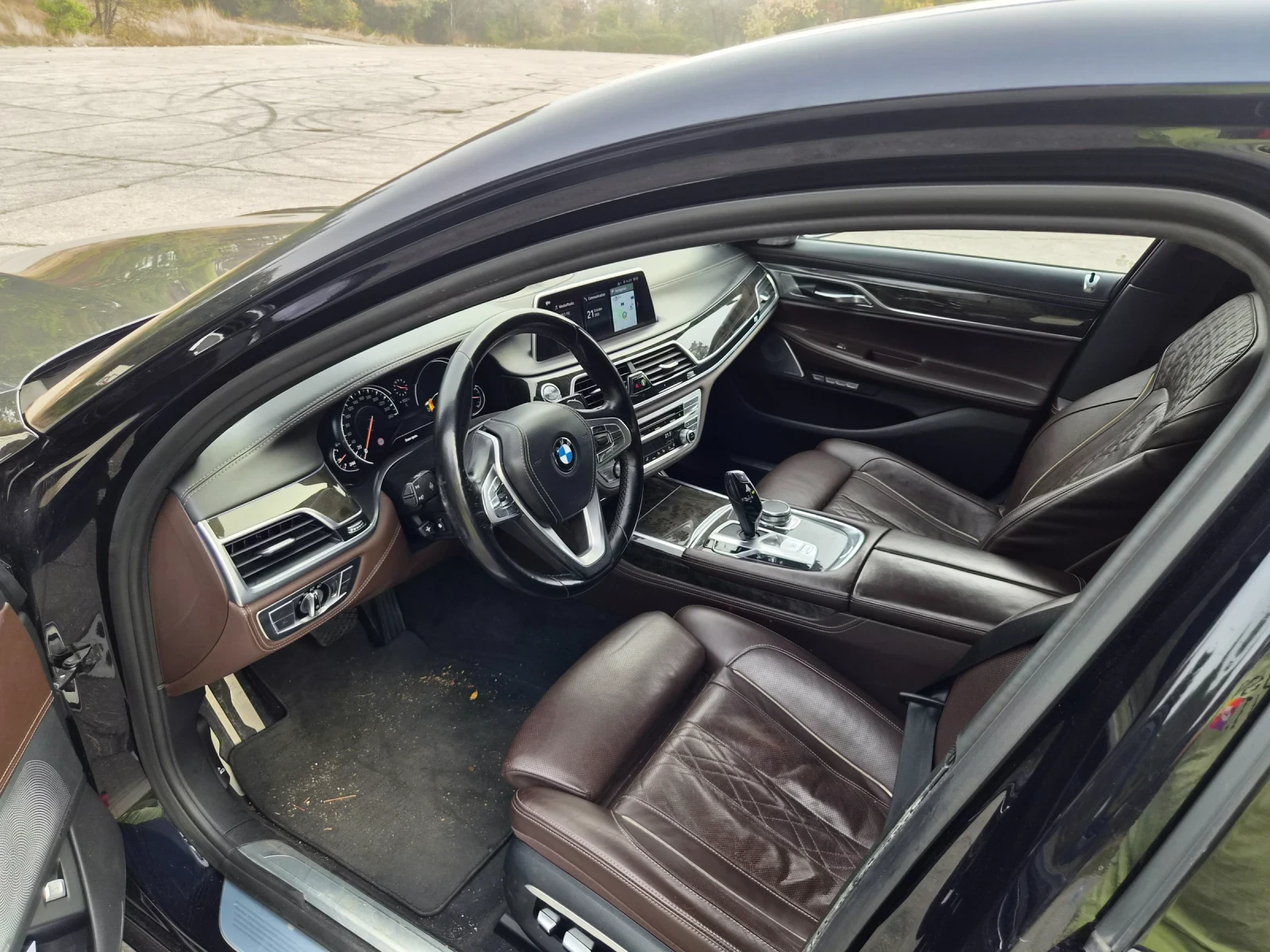 BMW 750, снимка 7 - Автомобили и джипове - 56595140