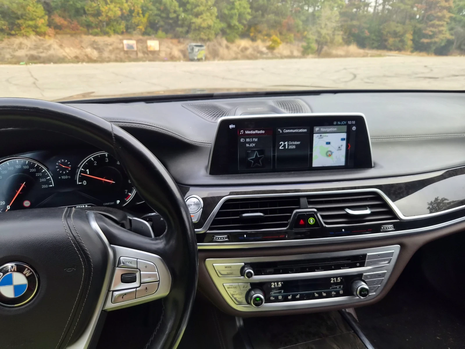 BMW 750, снимка 8 - Автомобили и джипове - 56595140