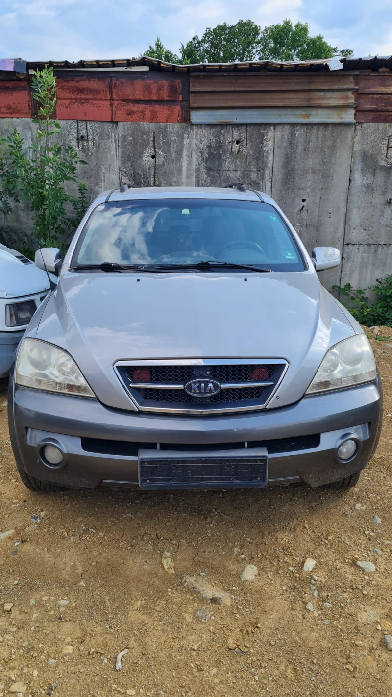 Kia Sorento 2.5 CRDI Автомат и Ръчка, снимка 3 - Автомобили и джипове - 49448770