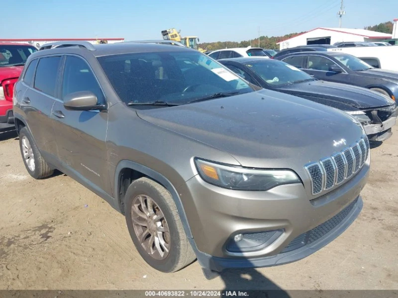 Jeep Cherokee 2.4L I-4 VVT, 180HP Front Wheel Drive, снимка 13 - Автомобили и джипове - 48359320