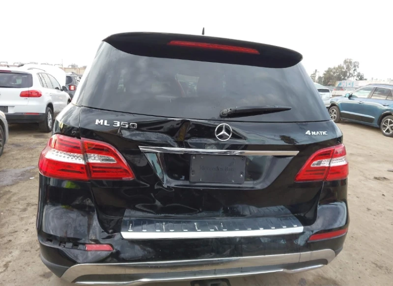 Mercedes-Benz ML 350 4MATIC* Harman/Kardon* M.Tочка* Камера* KeylessGO*, снимка 5 - Автомобили и джипове - 48405530