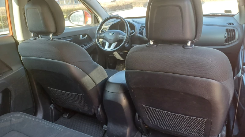 Kia Sportage, снимка 10 - Автомобили и джипове - 48860573