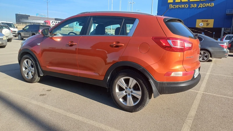 Kia Sportage, снимка 11 - Автомобили и джипове - 48860573