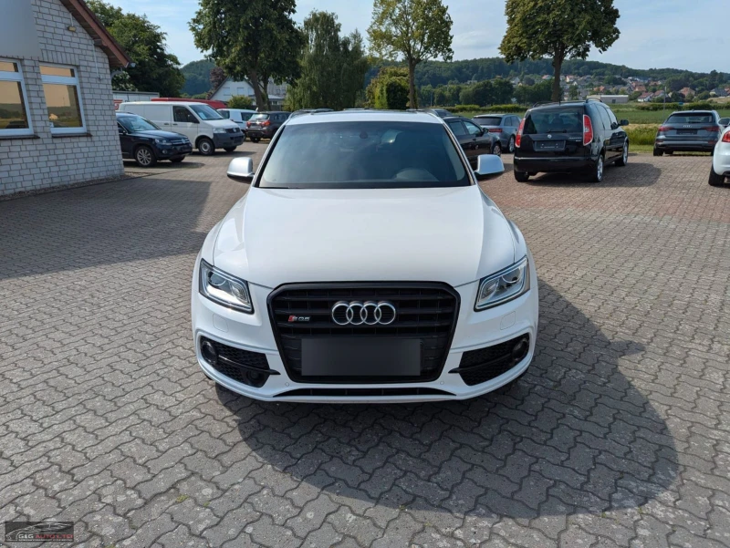 Audi SQ5 COMPETITON/326HP/BLACK-EDT/21/CAM/PANO/KLESS/542v, снимка 2 - Автомобили и джипове - 50485706