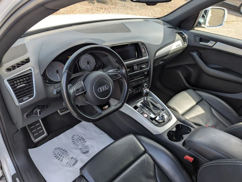 Audi SQ5 COMPETITON/326HP/BLACK-EDT/21/CAM/PANO/KLESS/542v, снимка 10 - Автомобили и джипове - 50485706