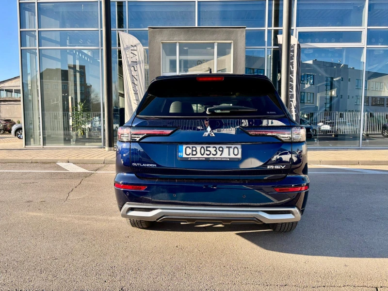 Mitsubishi Outlander INSTYLE PHEV, снимка 6 - Автомобили и джипове - 52412655