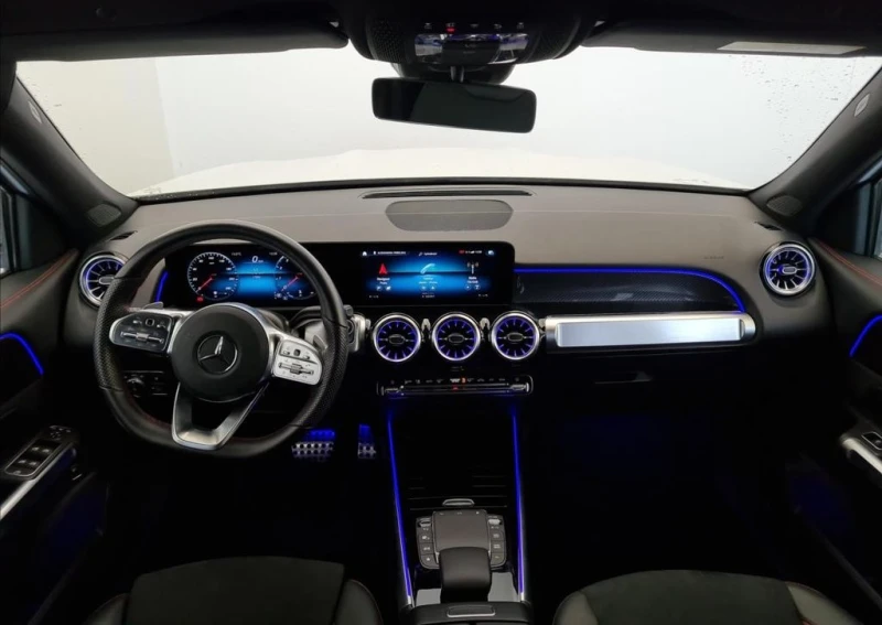 Mercedes-Benz GLB 200i 4Matic AMG Line, снимка 6 - Автомобили и джипове - 52660065