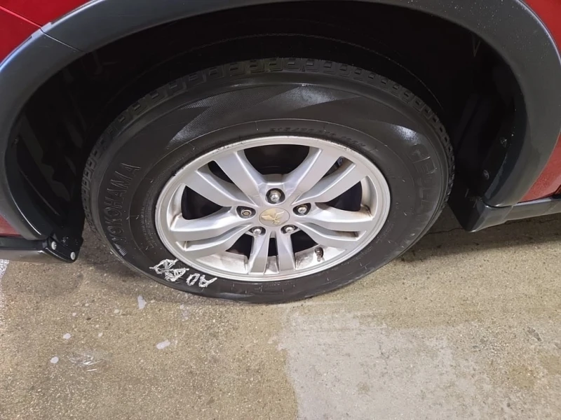 Mitsubishi Outlander * SE * CARFAX * , снимка 8 - Автомобили и джипове - 52839969