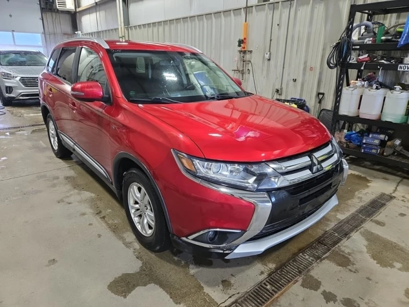 Mitsubishi Outlander * SE * CARFAX * , снимка 2 - Автомобили и джипове - 52839969