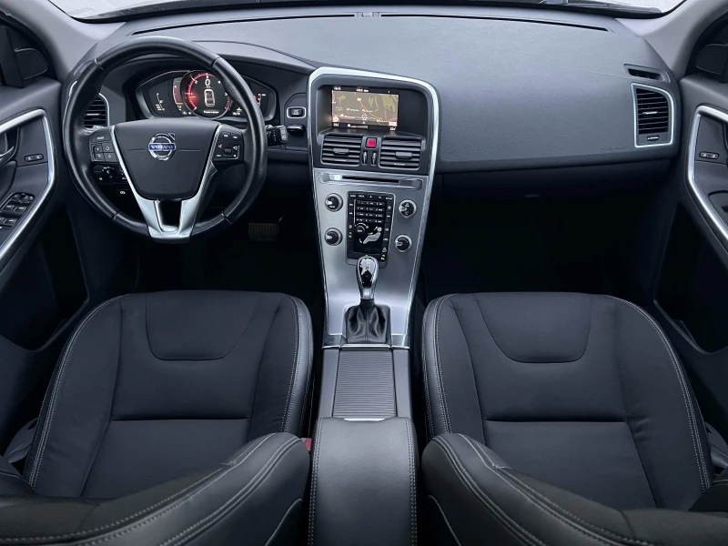 Volvo XC60 2.4d AWD Business Plus ОБСЛУЖЕН, снимка 7 - Автомобили и джипове - 53090739