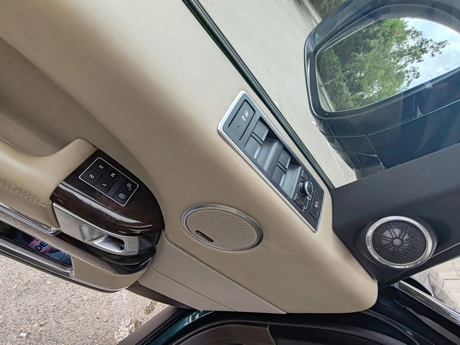 Land Rover Range rover AUTOBIOGRAPHY 4.4 Diesel  - изображение 10