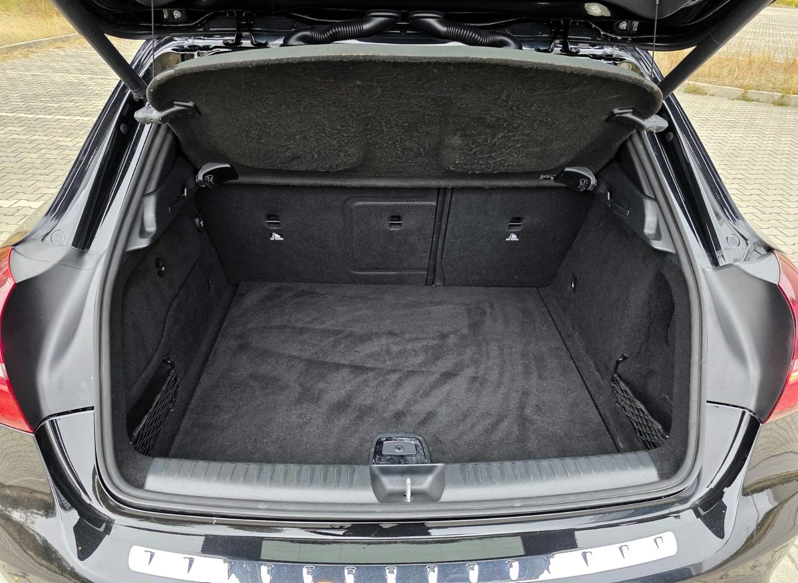 Mercedes-Benz GLA 200d 4MATIC/AMG/G-Tronic | Mobile.bg   14