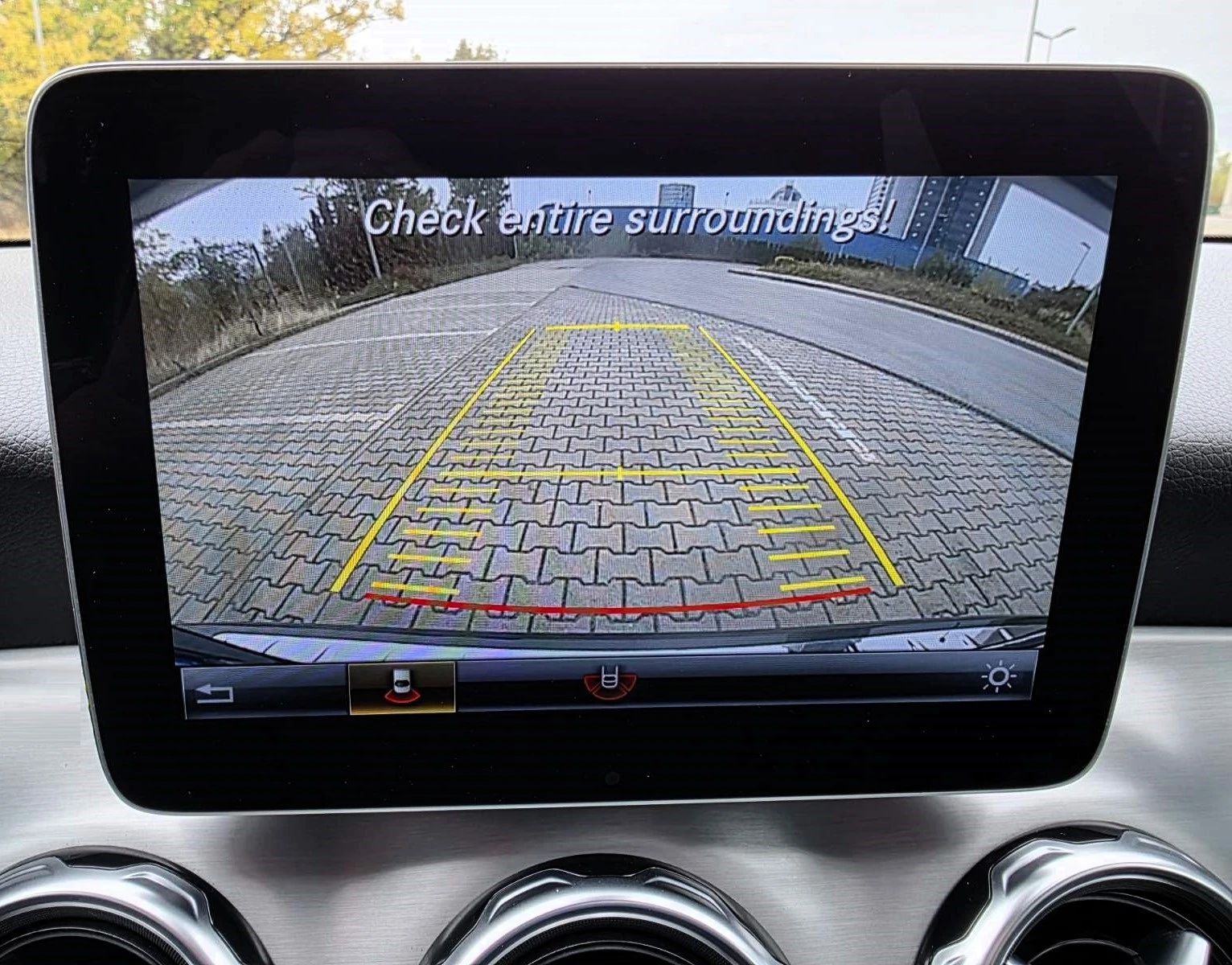 Mercedes-Benz GLA 200d 4MATIC/AMG/G-Tronic - изображение 10