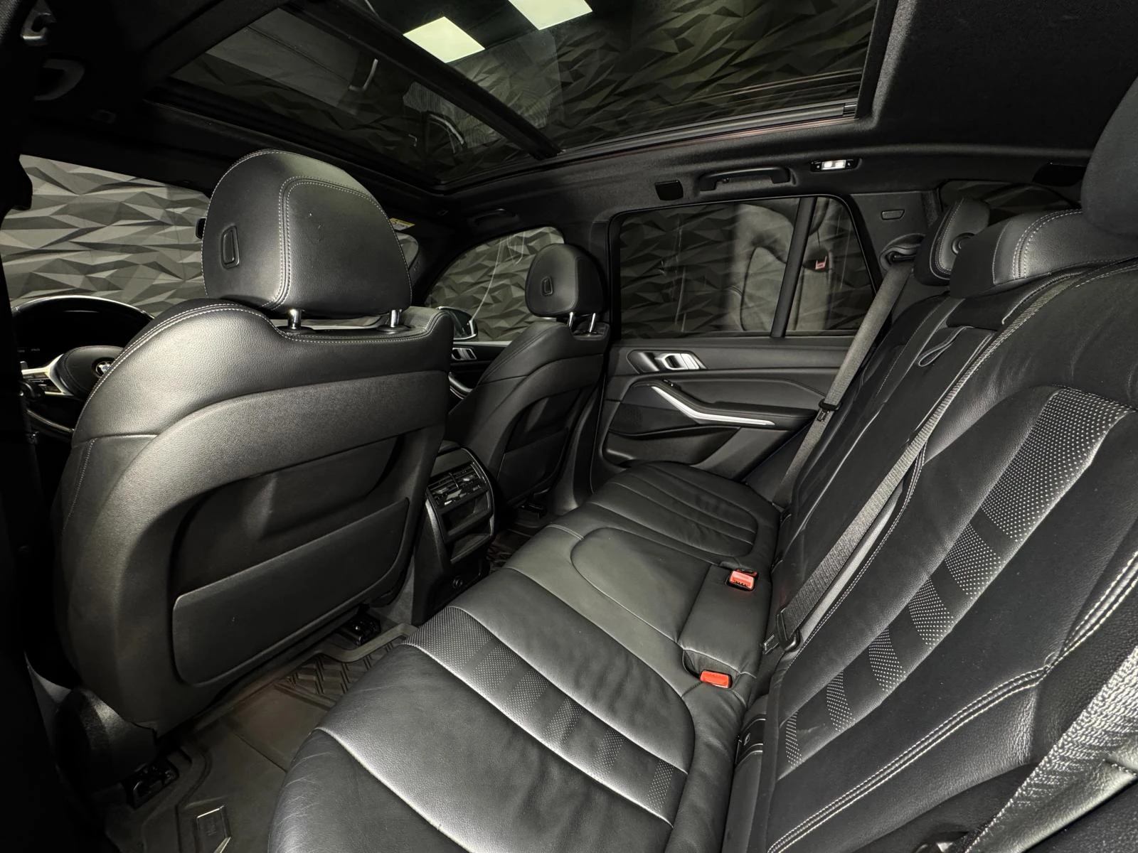 BMW X5 xDrive M50d* Camera* Pano* Navi - изображение 8