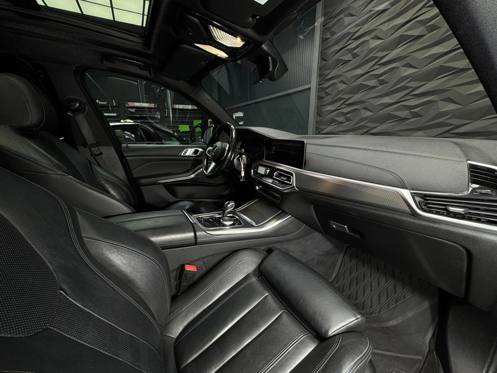 BMW X5 xDrive M50d* Camera* Pano* Navi - изображение 10