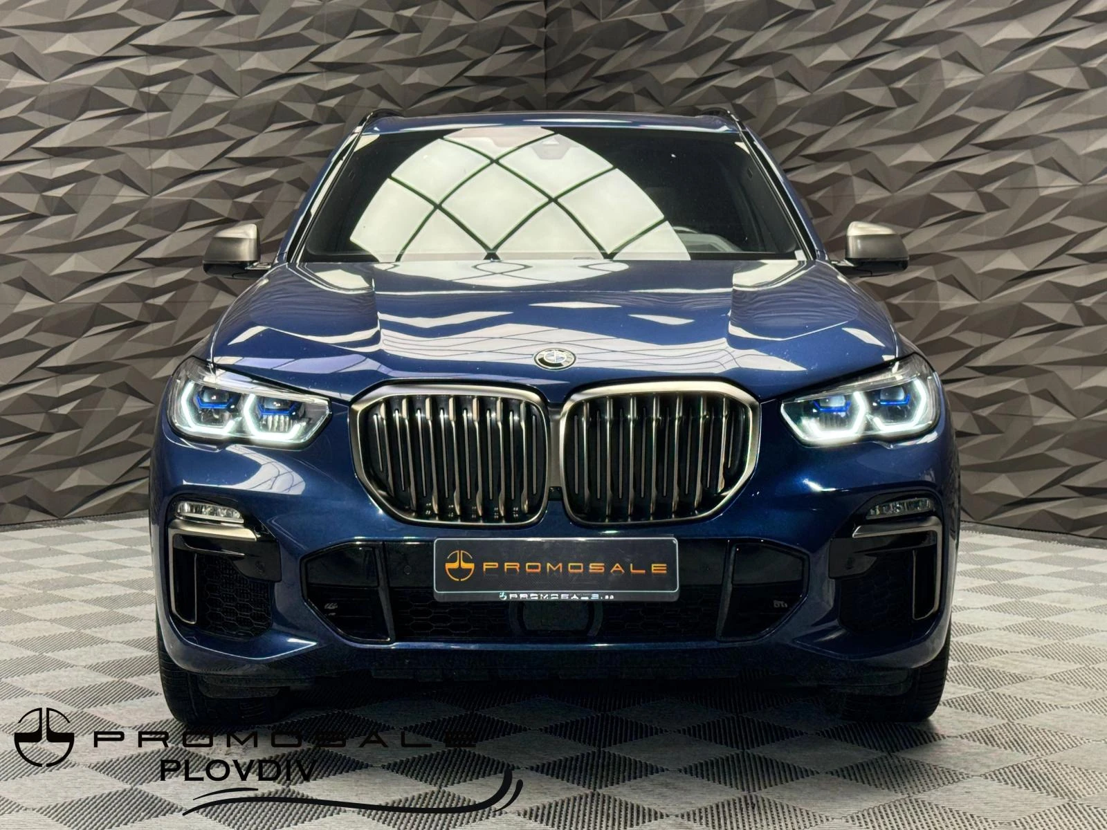 BMW X5 xDrive M50d* Camera* Pano* Navi - изображение 2