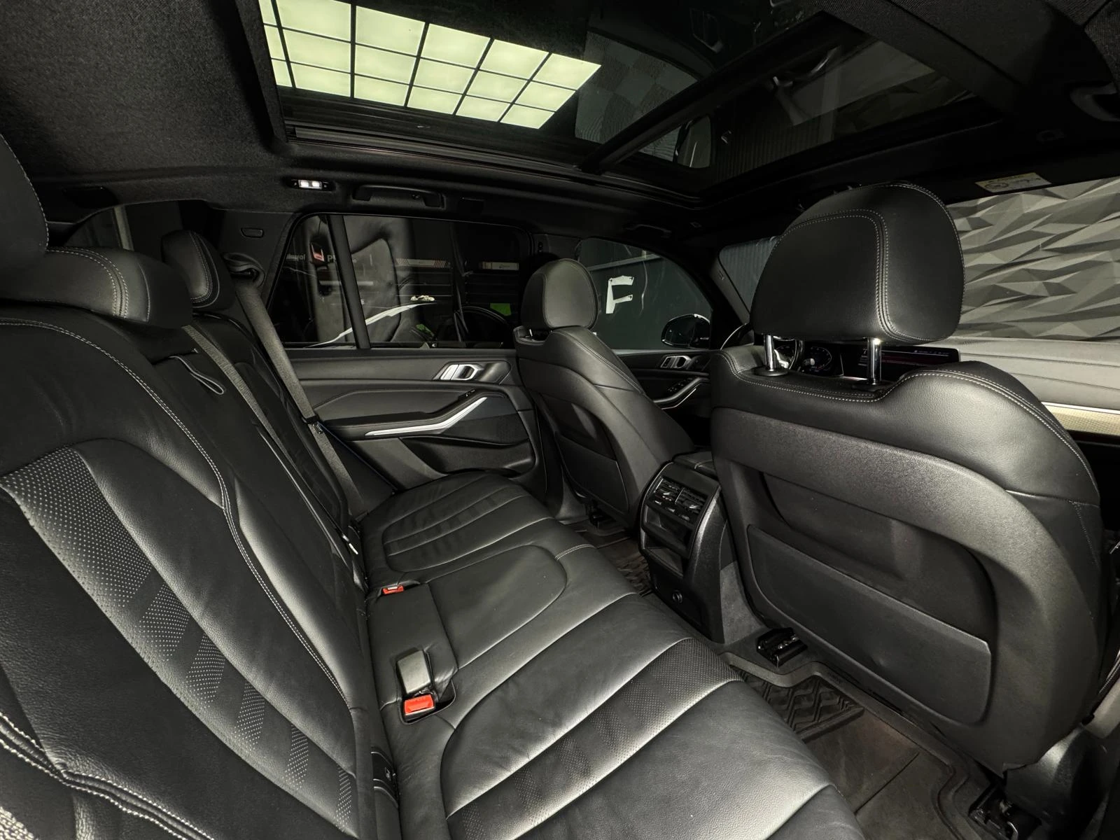 BMW X5 xDrive M50d* Camera* Pano* Navi - изображение 9