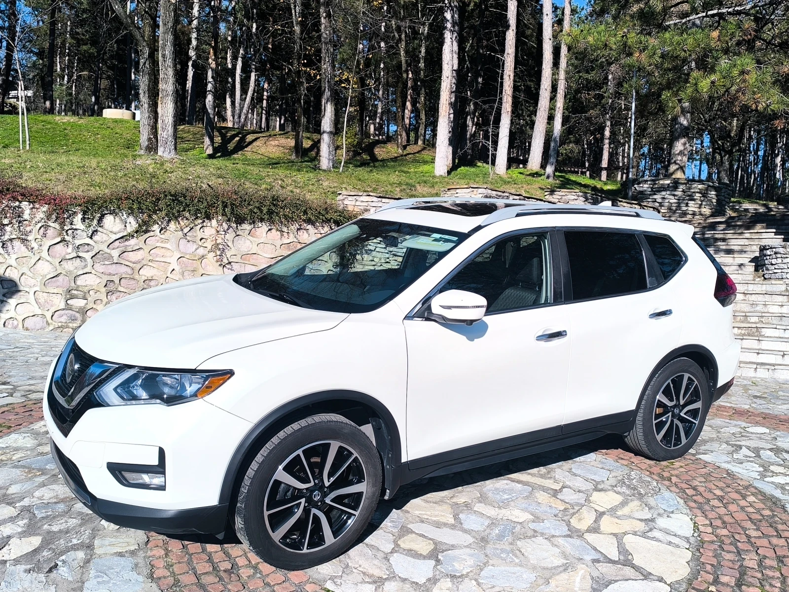Nissan Rogue SV AWD, снимка 2 - Автомобили и джипове - 53406803