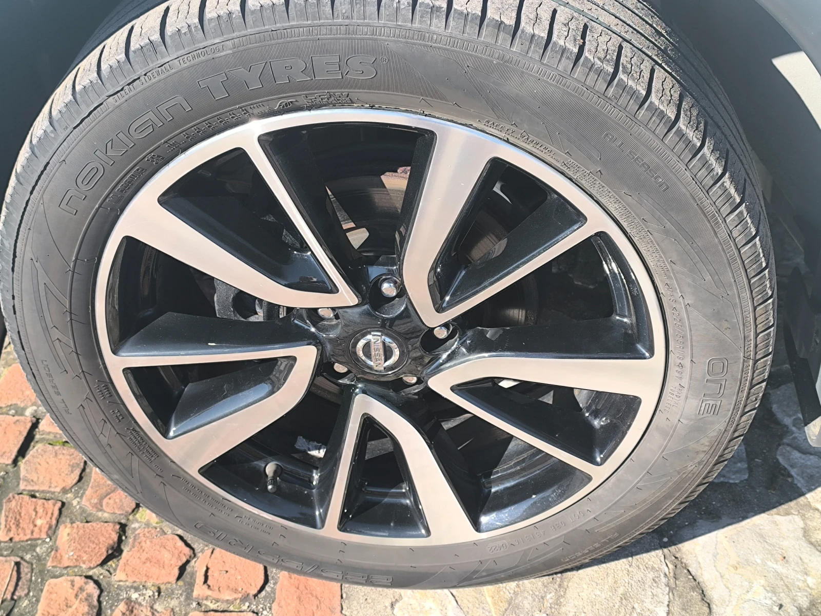 Nissan Rogue SV AWD, снимка 6 - Автомобили и джипове - 53406803