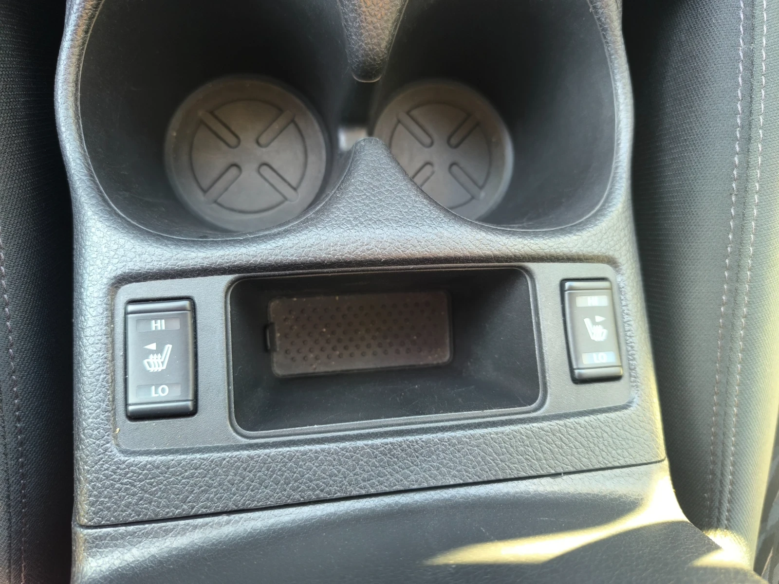 Nissan Rogue SV AWD, снимка 13 - Автомобили и джипове - 53406803