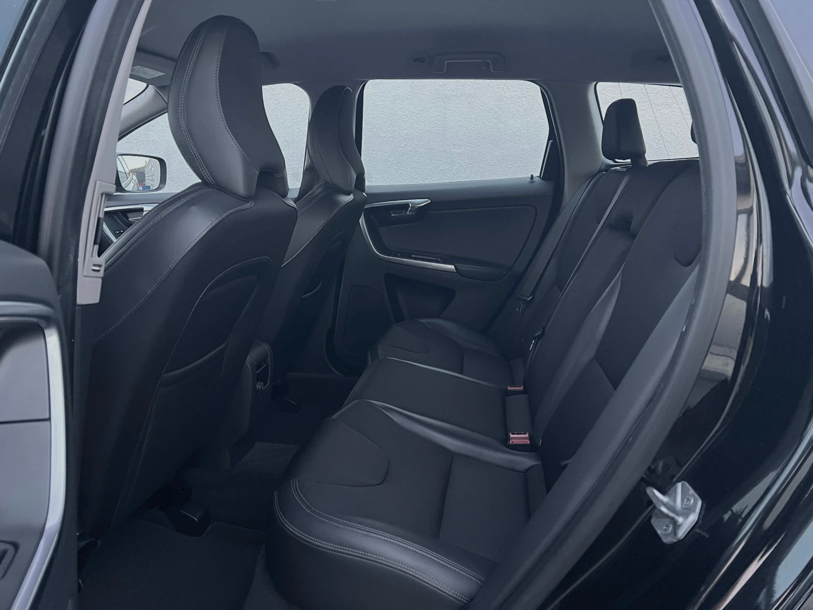 Volvo XC60 2.4d AWD Business Plus �������� | Mobile.bg � ����������� 13