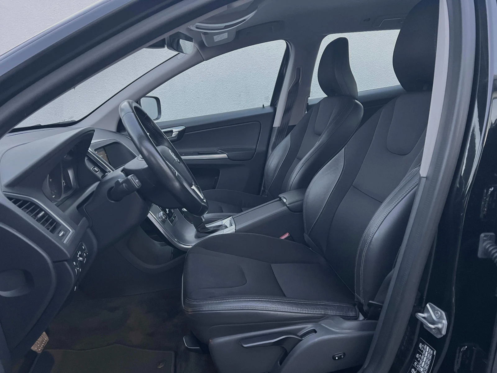 Volvo XC60 2.4d AWD Business Plus �������� | Mobile.bg � ����������� 12