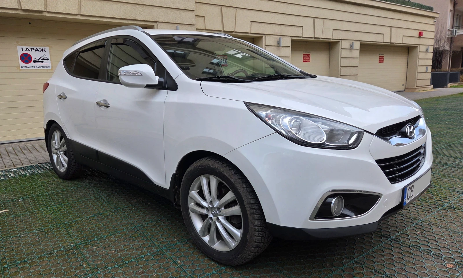 Hyundai IX35 2.0i 4х4 163к.с. Газ - изображение 2