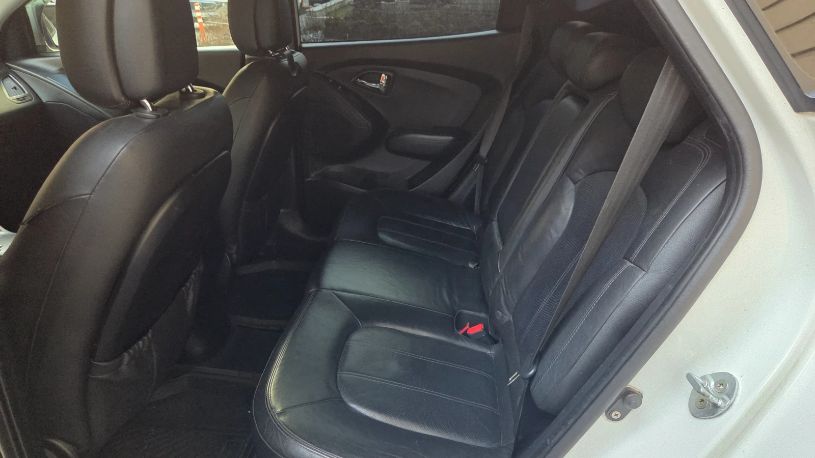 Hyundai IX35 2.0i 4х4 163к.с. Газ, снимка 12 - Автомобили и джипове - 53576954