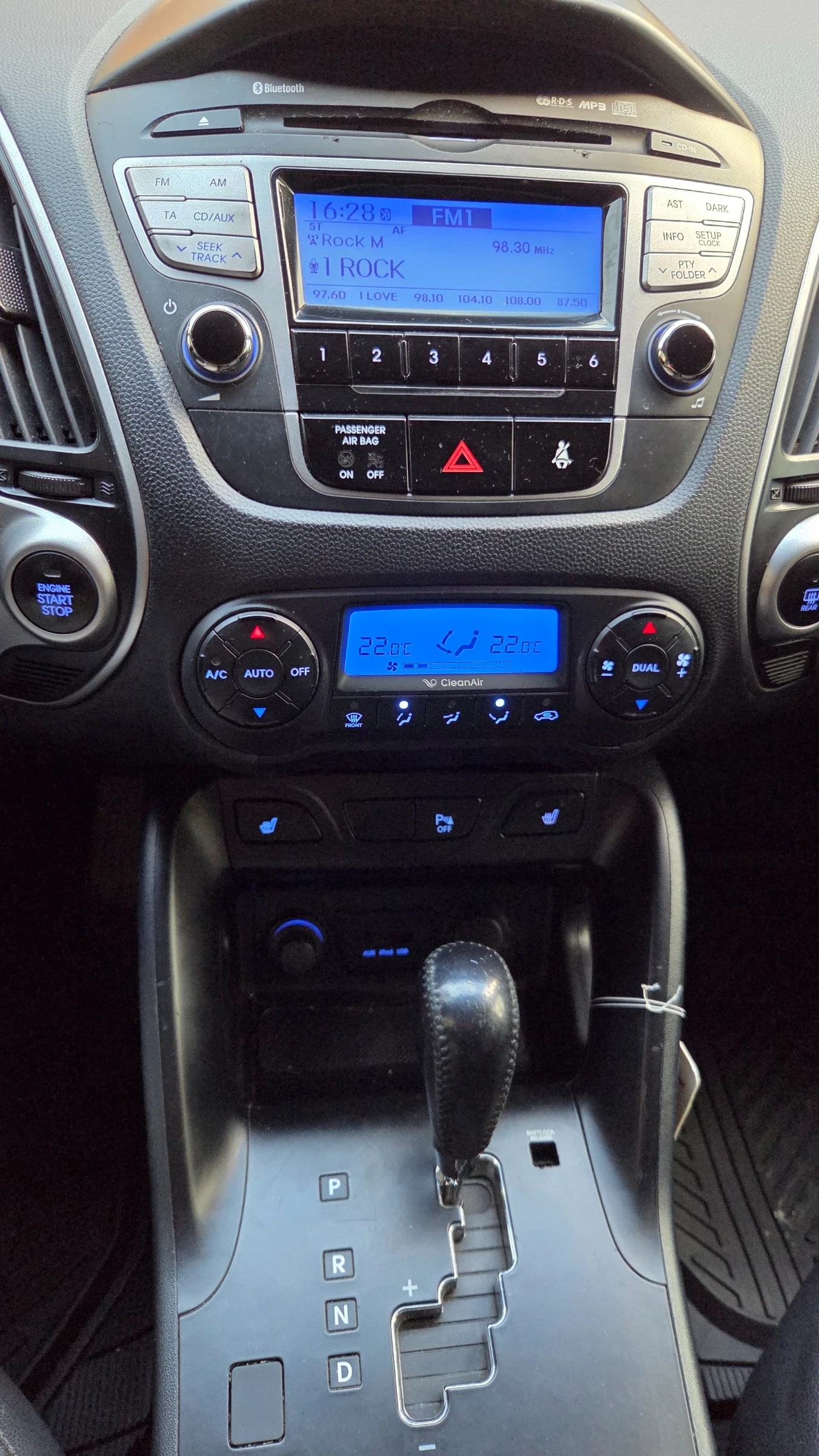 Hyundai IX35 2.0i 4х4 163к.с. Газ - изображение 10