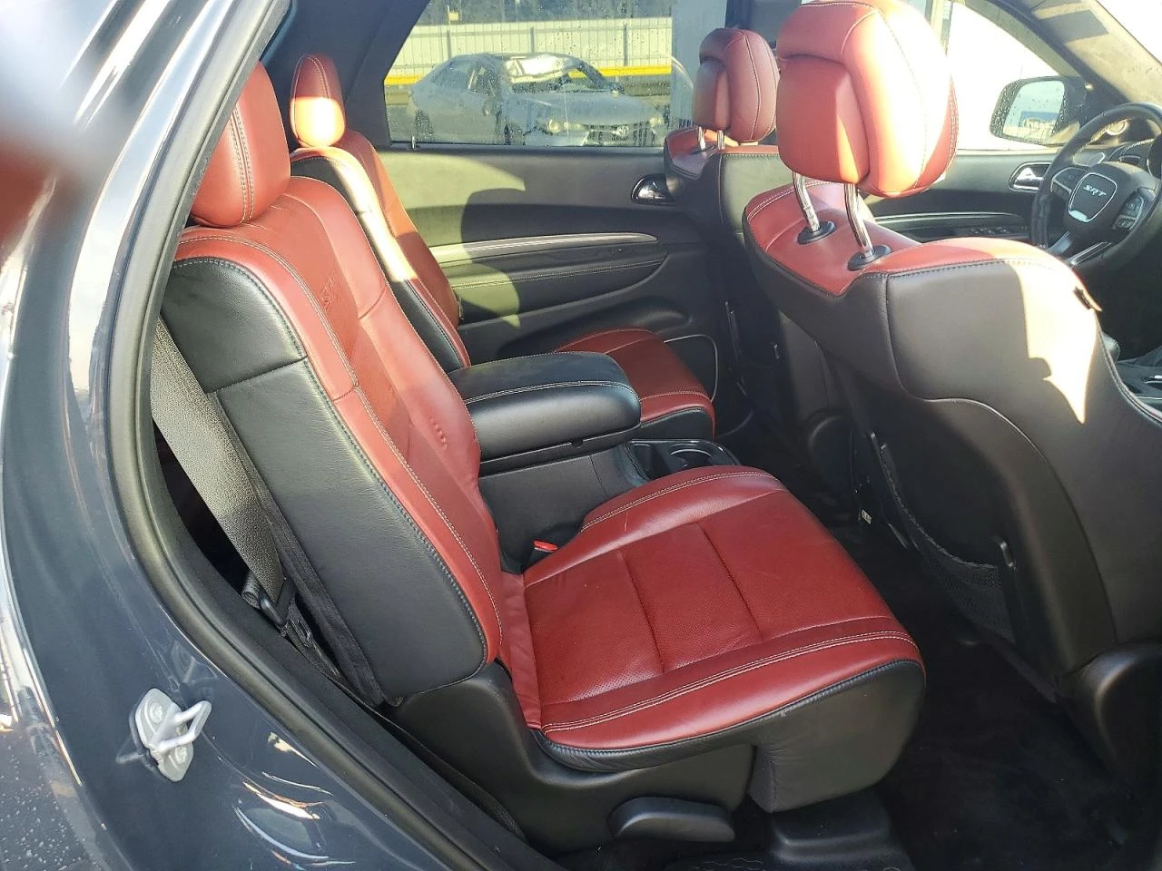 Dodge Durango SRT - изображение 8