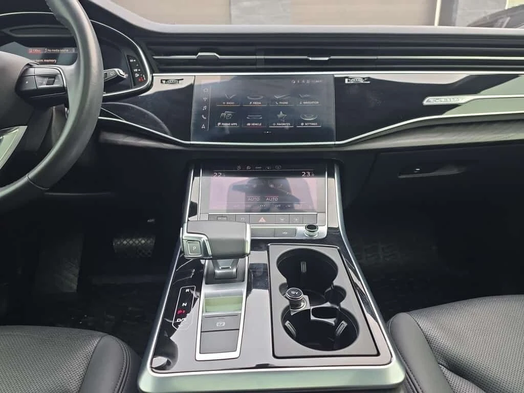 Audi Q7 * Progressiv 55 S Line * 360* ОБДУХВАНЕ* ПАНОРАМА , снимка 10 - Автомобили и джипове - 53800095