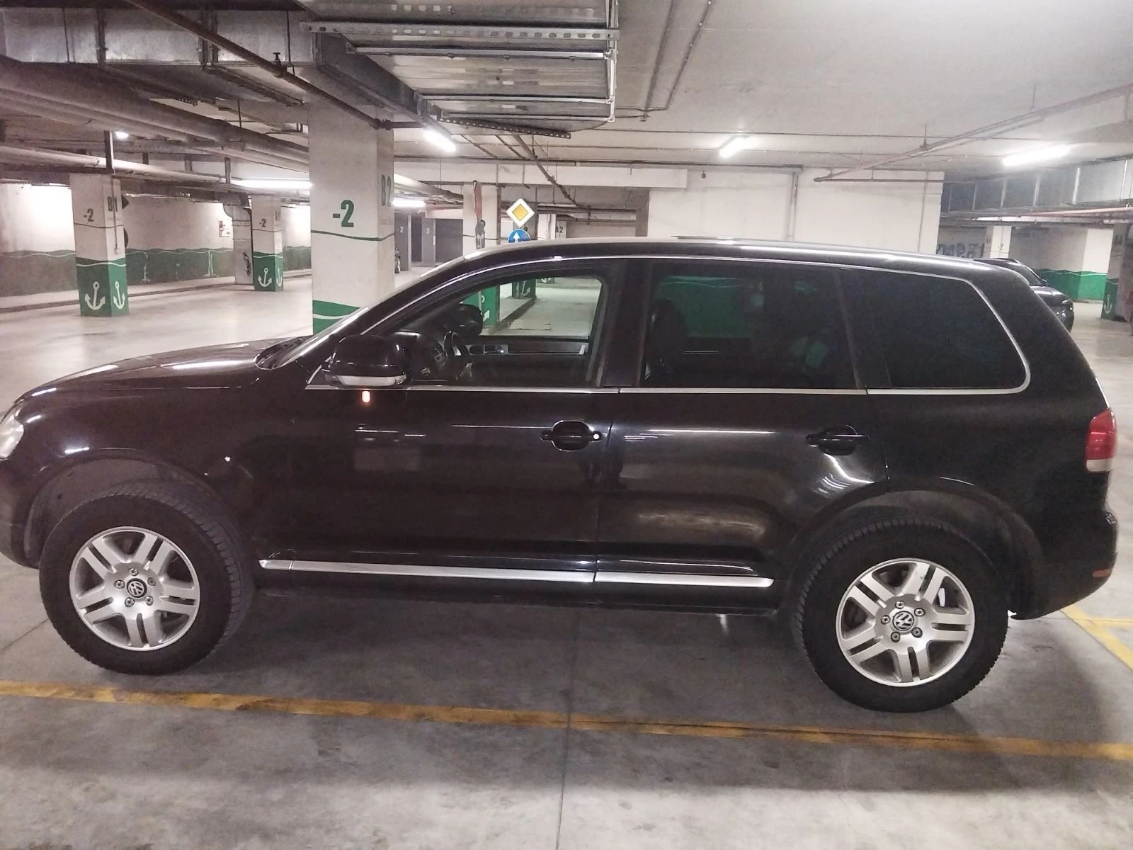 VW Touareg, снимка 3 - Автомобили и джипове - 53891567