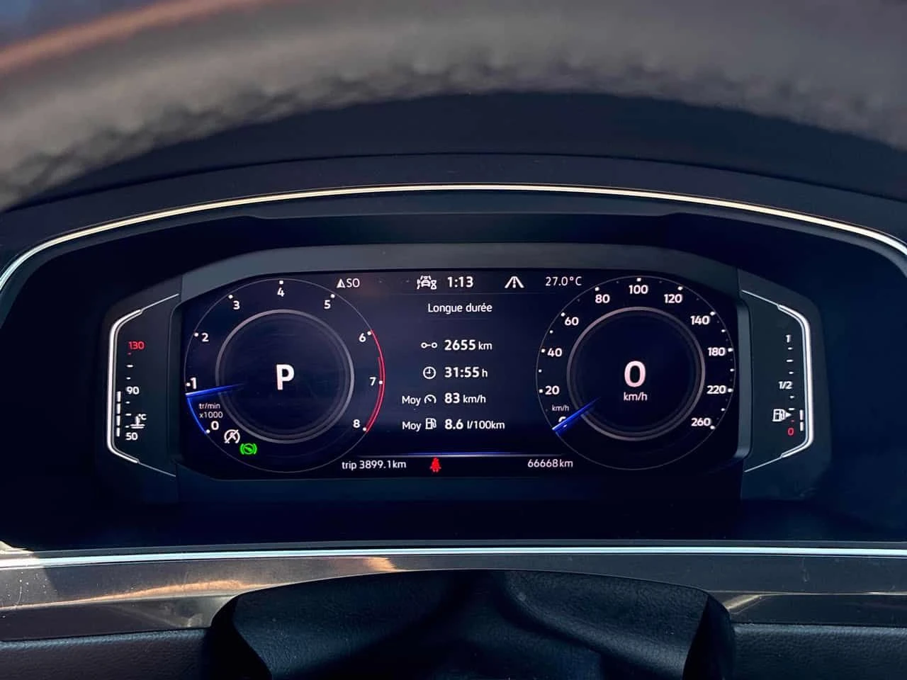 VW Tiguan * Comfortline R Line Black Edition * АВТОКРЕДИТ* , снимка 8 - Автомобили и джипове - 54908950