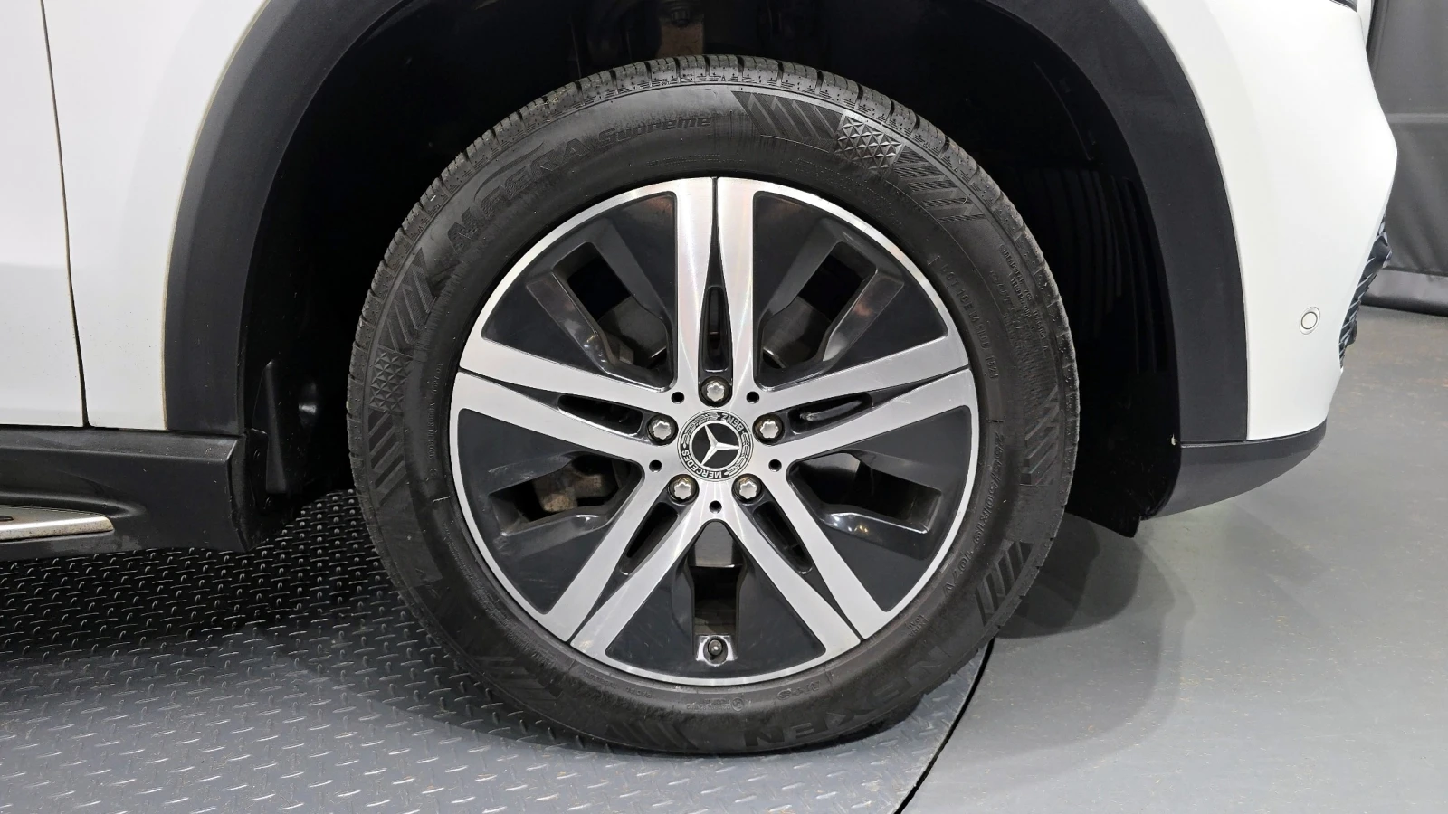 Mercedes-Benz GLE GLE300d 4MATIC | LED | подгрев | Кожа | Memory, снимка 5 - Автомобили и джипове - 56068275