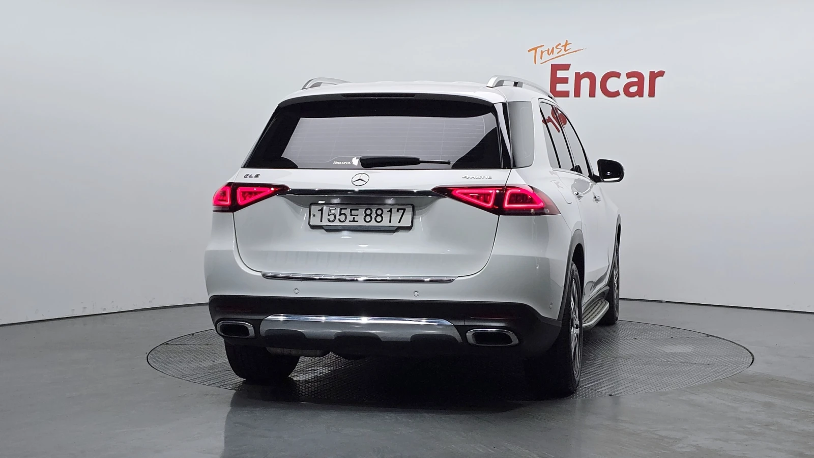 Mercedes-Benz GLE GLE300d 4MATIC | LED | подгрев | Кожа | Memory, снимка 4 - Автомобили и джипове - 56068275