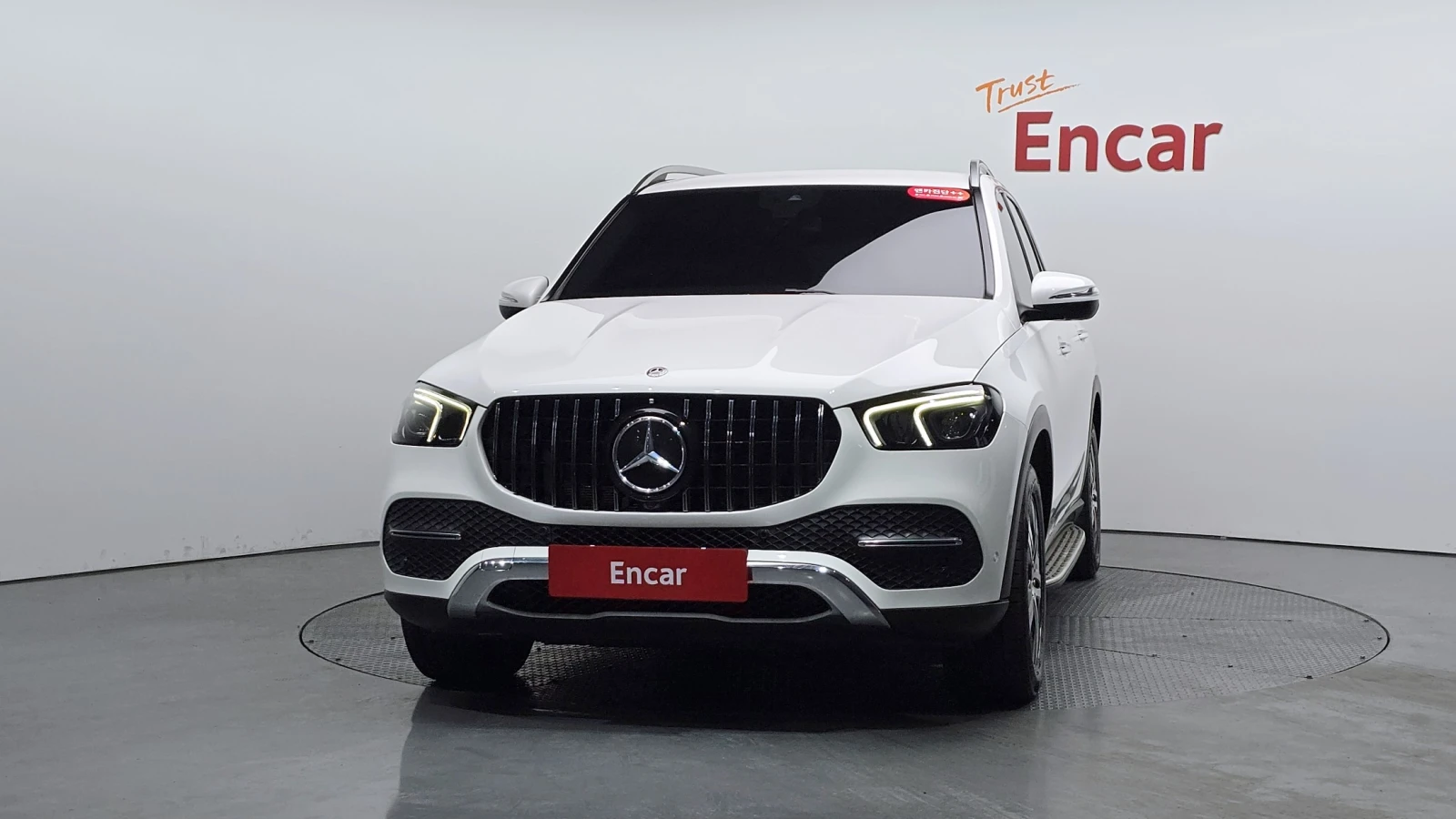 Mercedes-Benz GLE GLE300d 4MATIC | LED | подгрев | Кожа | Memory, снимка 3 - Автомобили и джипове - 56068275