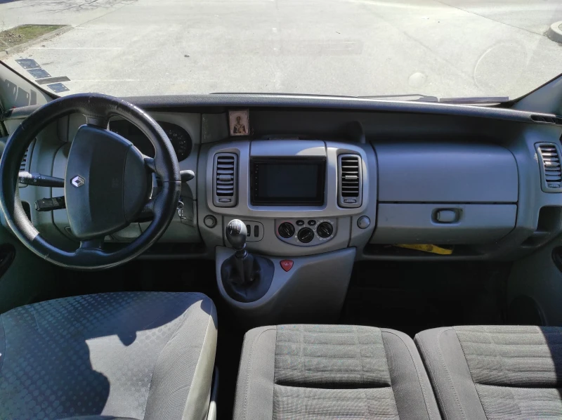 Renault Trafic, снимка 7 - Бусове и автобуси - 49411757