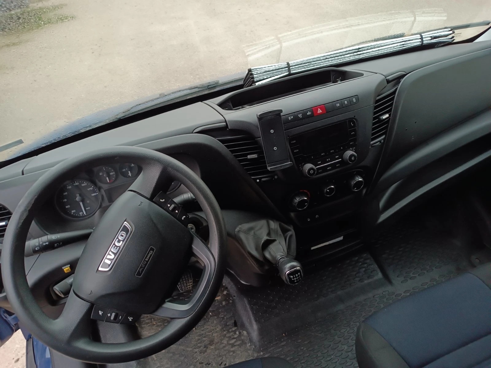 Iveco 35S18  - изображение 8