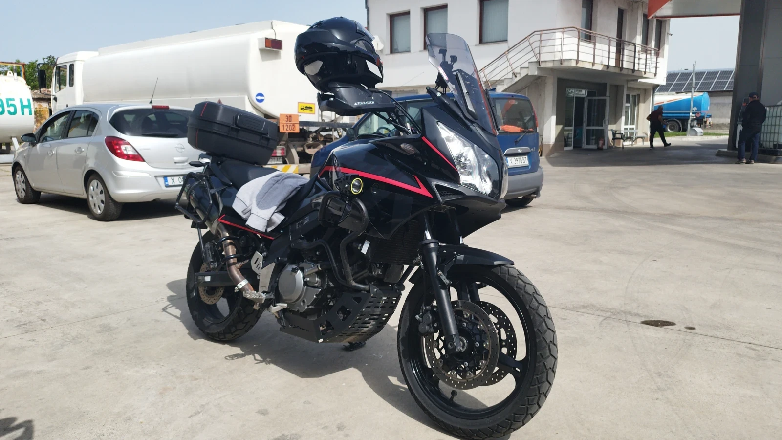 Suzuki V-strom 650 - изображение 2