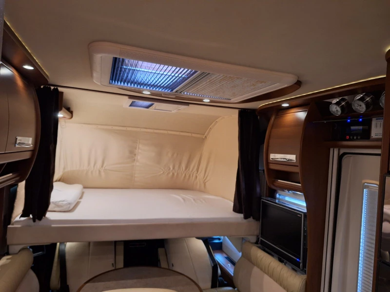 Кемпер Carthago Chic E-line до3, 5т ШВЕЙЦАРИЯ 3.0TD АВТОМАТ, ALDЕ,, снимка 15 - Каравани и кемпери - 49300002