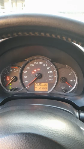 Toyota Yaris, снимка 5