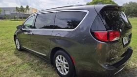 Chrysler Pacifica Touring Limited, снимка 15