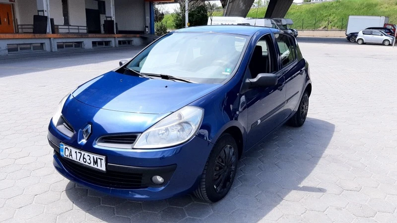 Renault Clio, снимка 1 - Автомобили и джипове - 47674112