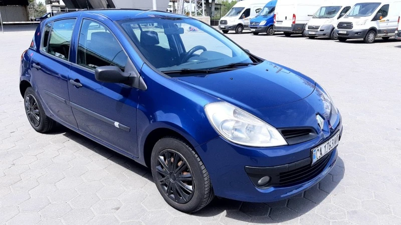 Renault Clio, снимка 2 - Автомобили и джипове - 47674112