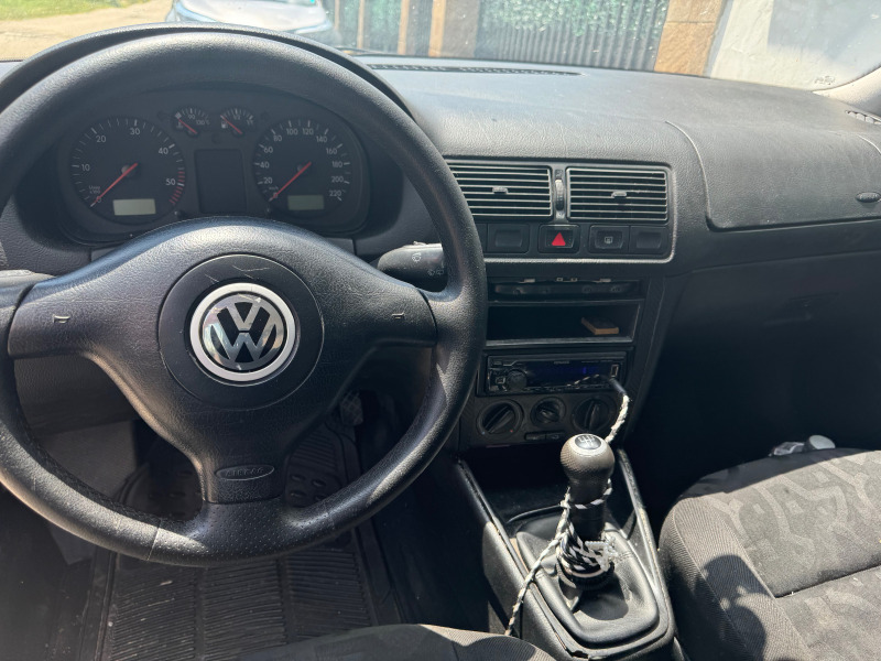 VW Golf, снимка 4 - Автомобили и джипове - 46406768